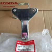 ขายึดตะกร้าหน้า ยึดครอบหน้าแท้
(64221-KWW-610)HONDA WAVE110Iรุ่นดิสก์เบรคหน้า 2009-2010
จำนวน1ชิ้น