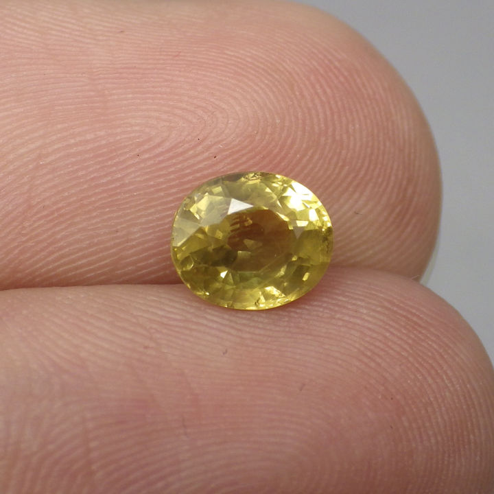 พลอย-แซฟไฟร์-บุษราคัม-แท้-ธรรมชาติ-natural-yellow-sapphire-1-35-กะรัต