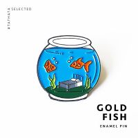 เข็มกลัด Enamel pin : Gold fish บริการเก็บเงินปลายทาง