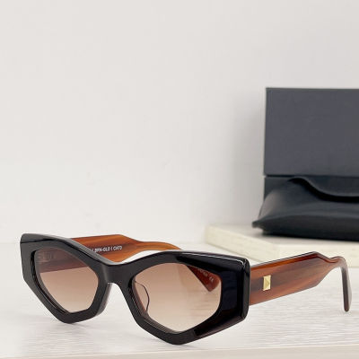 23 Women Fashion Web Celebrity Blogger Star Rivet Sunglasses nd Design Case Frame Girls Eyewear Oculos De Sol VLS-101A-51