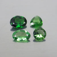 พลอย การ์เน็ต ซาโวไรท์ โกเมน เขียว ดิบ ธรรมชาติ แท้ ( Natural Tsavorite Garnet ) จำนวน 4 เม็ด หนักรวม 0.71 กะรัต