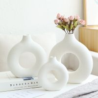 Vases Scandinavian Style Ceramic Donuts Home Decorative Flower Plates Living Room Office Festivals