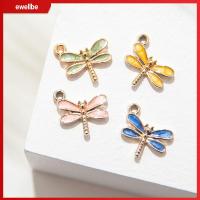 EWELLBE 40 Pcs 0.470.47นิ้วค่ะ เครื่องรางแมลงปอที่มีสีสัน รูปแมลงปอ โลหะผสมอัลลอยด์ เครื่องรางรูปสัตว์3D น่ารักและละเอียดอ่อน เครื่องรางดีไอวาย สาวๆ