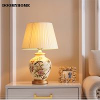 DOOMYHOME โคมไฟบริเวณข้างเตียงในห้องเตียงโคมไฟตั้งโต๊ะเซรามิคนกและดอกไม้จีนโคมไฟบริเวณข้างเตียงในห้องห้องนั่งเล่นสินค้าใหม่