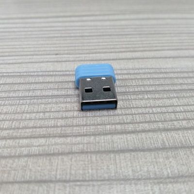 ：“{—— USB Gadget Accessories Bluetooth-Compatible Gamepad Console Dongle Wireless Receiver For T3 New S5 Blue Game Controller Accessor