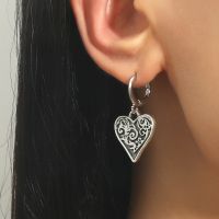 [COD] Ins style personality old love earrings European and retro heart-shaped necklace set autumn winter long sweater chain