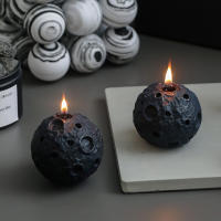 O•urHome [พร้อมส่ง] เทียนหอมพระจันทร์ Moon scented candle ของขวัญเล็ก ๆ ที่สร้างสรรค์ ของตกแต่งบ้านแฮนด์เมด อุปกรณ์ประกอบฉากภาพ ตกแต่งร้านกาแฟ