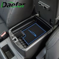 Armrest Storage Box Car Central Storage for Nissan X-trail T32 Rogue 2014-2020 Glove Tray Holder Arm Rest Case Pallet Container