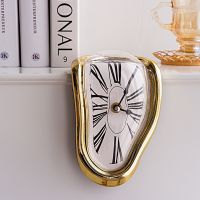 {Best-selling party decoration}นาฬิกาแขวนผนังตัวเลขโรมันแบบเซอร์เรียลนาฬิกาสไตล์ Salvador Dali,นาฬิกาสำหรับตกแต่งอุปกรณ์เสริมในบ้านละลายที่บิดเบี้ยว