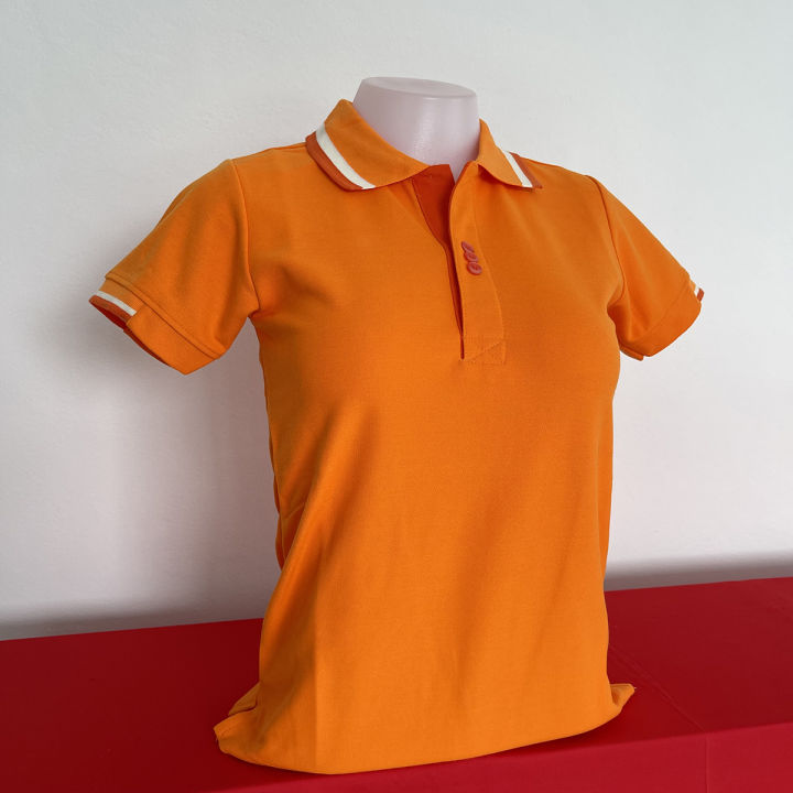 เสื้อโปโล-คอลายแฟชั่น-สีส้ม-alm06-แบบชาย-เป็นทรงตรงมาตรฐาน-มีกระเป๋าที่หน้าอก-แบบหญิงทรงเข้ารูป-เนื้อผ้านุ่ม-สวมใส่สบาย