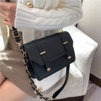 [Free ship] This years popular womens 2021 new messenger casual autumn and winter texture simple chain shoulder