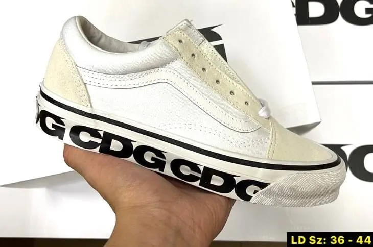 ✨✨ รองเท้าVANS OLD SKOOL X CDG WHITE SIZE.36-44 รองเท้าผ้าใบสี