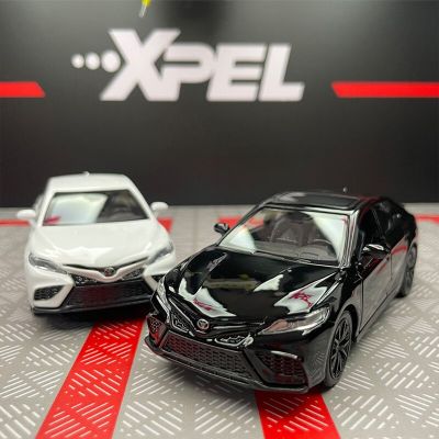 1:36 Toyota Camry Alloy Car Diecasts &amp; Toy Vehicles Car Model Miniature Scale Model Car For Children