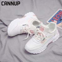 ∈□☒ CANNUP รองเท้าผ้าใบผู้หญิง รองเท้าผ้าใบส้นสูง 2022 ใหม่ รองเท้าผ้าใบสีขาว ​สไตล์เกาหลีสีขาวรองเท้าป่ารองเท้าผ้าใบรองเท้าสำหรับผู้หญิงส