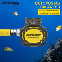 Cressi Octopus MG มีความสมดุลสำหรับเครื่องควบคุมอัตโนมัติสำหรับดำน้ำดำน้ำที่ใช้ความพยายามน้อยกว่าเชื่อถือได้และเบาและสบายผลิตในอิตาลีที่มีคุณภาพตั้งแต่1946