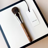 BRUSH STUDIO SQ01 Squirrel Blush Brush แปรงปัดแก้มขนกระรอกไพน์เหลือง