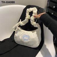 2022 new niche design sense armpit bag female summer shoulder Messenger fold cute drawstring