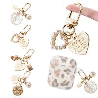 Lovely Pearl Keychains for Women Creative Beauty Head Car Keyrings Bag Trinket Key Chains Pendent Charm for Airpods Case Gifts