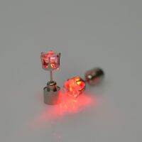 【♘COD Free Cas♘】 jiquao982515818 1คู่แสงขึ้นต่างหูไฟ Led Studs กระพริบเปิดปิดสแตนเลสต่างหู Studs อุปกรณ์เสริมงานเลี้ยงเต้นรำแสงแปลกใหม่