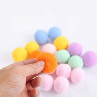 【The-Best】 PETS MART mall สีสุ่ม3.5ซม. Pom Pom ของเล่นแมว Interactive Soft Kitten Toy Cat Plush Small Training Toys