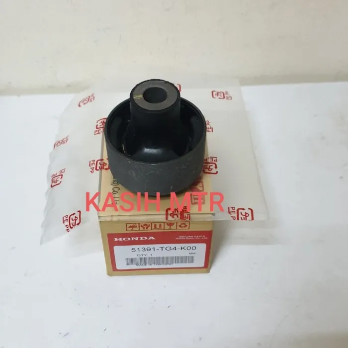 BUSHING LOWER ARM SAYAP DEPAN BIG BESAR BOSH ARM MOBILIO ORIGINAL 1PC