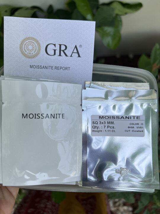 gra-moissanite-mosang-diamond-gra-america-เพชร-1-เม็ด-น้ำหนัก-16-ตังค์-โมซาไนท์-moissanite-รูปร่างสี่เหลี่ยม-d-color-vvs1-ขนาด-เพชร-3x3-มิล-mm-1-กะรัต-มี-7-เม็ด