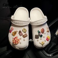 【 Cute Deco อาหารพิซซ่าจําลอง (1 แบบ) ฮอทดอก / กล้วย / เฟรนช์ฟรายส์ Charm ปุ่ม Crocs / น่ารัก Jibbitz Croc รองเท้า DIY / วัสดุเรซินเสน่ห์ สําหรับ DIY