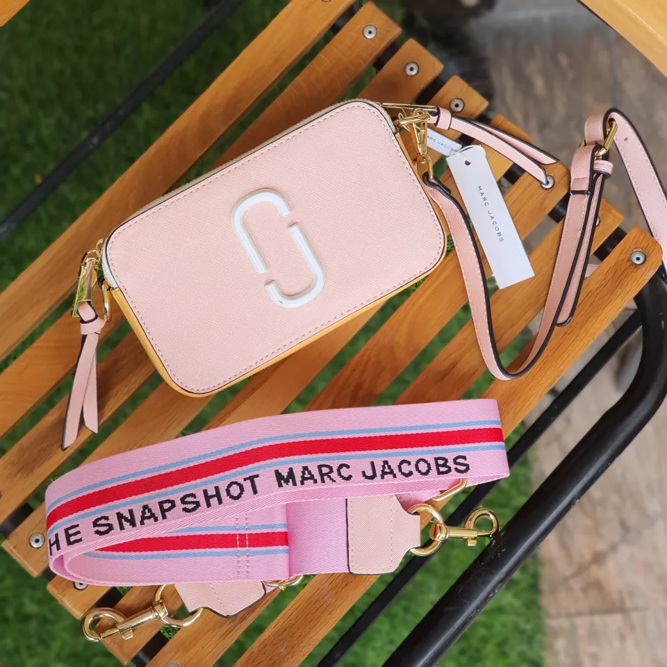 Original Ceramic Leather Snapshot Camera Crossbody Women's Bag With Pink Logo  Strap - Light Pink/Yellow