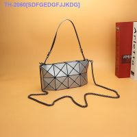 （READY STOCK）❖℡◐ 2023 spring and summer new Japanese rhombus bag Messenger bag female PVC glossy mini satchel handbag YZ