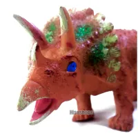 Triceratops ไดโนเสาร์ ไทรเซราทอปส์ ตัวใหญ่ สีสันสดใส