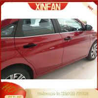 XINFAN Toyota Yaris Ativ ฝาครอบด้ามจับคาร์บอนสีดำขอบยางป้องกันรถ