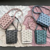 2023▬❀ Issey miyake new geometric ling single shoulder slope bag fashion personality high-capacity clamshell small bag mobile phone bag