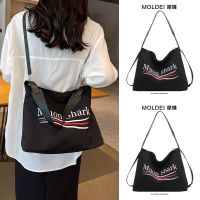 Summer summer large-capacity commuter nylon canvas bag tote bag female 2023 new black casual Messenger bag 【QYUE】