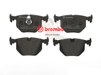 P06 020B ผ้าเบรก-R-แท้ BREMBO รุ่น Black : BMW ซี่รี่ส์ 7 (E38) 730iL 740iL 750iL 94-04 การันตีคุณภาพมาตรฐานโดย " เครอป อะไหล่ยนต์"