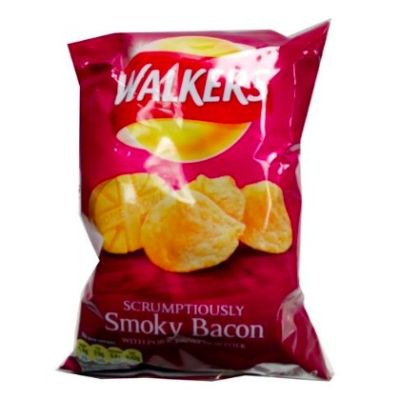 📌 Walkers Smoked Bacon Potato Crisps 32.5g วอล์กเกอร์ มันฝรั่งทอดกรอบรมควันเบคอน 32.5g (จำนวน 1 ชิ้น)