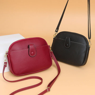 กระเป๋าสะพายขนาดเล็กพรีเมี่ยม กระเป๋าสะพายขนาดเล็กแบบสบาย ๆ แฟชั่นเรียบง่าย กระเป๋าสะพายสีแดง กระเป๋าสะพายขนาดเล็กสำหรับสุภาพสตรี