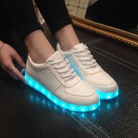 Luminous Sneakers for Women Casual Shoes Led Glowing Shoes for Men Fashion Flat Running Sneakers LED Rechargeable Couples Shoes