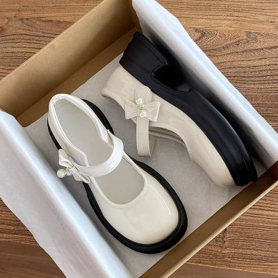 Starlight Angela【Free Shipping ส่งฟรี】 Mary Jane รองเท้าผู้หญิงสีขาวพื้นหนา2023ประดับมุกแบบใหม่รองเท้าหนังฤดูใบไม้ร่วง
