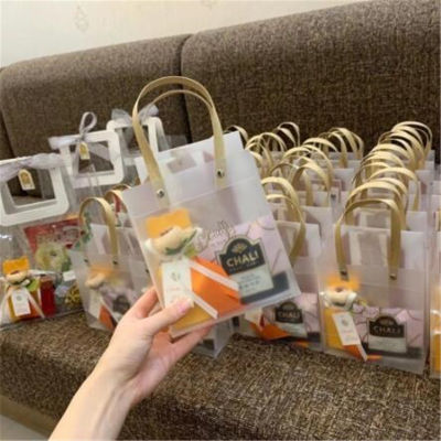 5Pcs Transparent PVC Frosted PP Handbag Christmas Gift Packing Candy Bridesmaid Wedding Souvenir Flower New Year Gift Bag