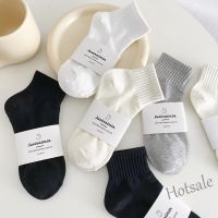 【hot sale】✥✺☁ D19 Mens and womens common medium socks black and white socks cotton socks South Korea green sports couples low top socks