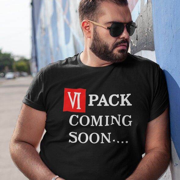 การออกแบบเดิมเสื้อยืดผู้ชาย-เสื้อไซส์ใหญ่-สกรีนแฟชั่น-six-pack-coming-soon-เสื้อคนอ้วน-xl-ถึง-4xl-5xl-รอบอก-60-นิ้ว-cotton-100s-5xl