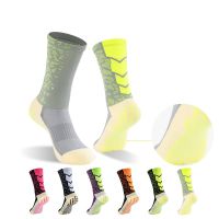 Football socks man training dispensing antiskid sports socks thickening towel socks in the bottom of the student basketball socks wholesale