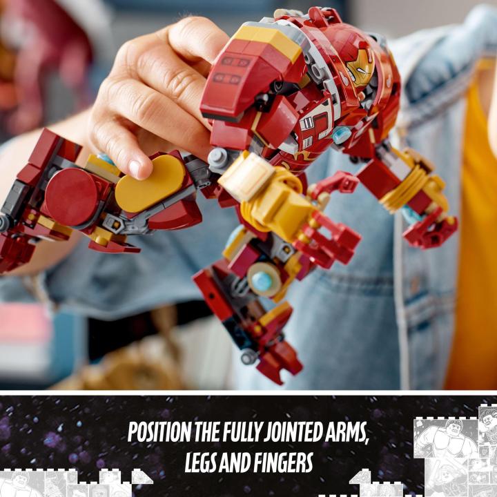 lego-super-heroes-marvel-76247-the-hulkbuster-the-battle-of-wakanda-385-pieces