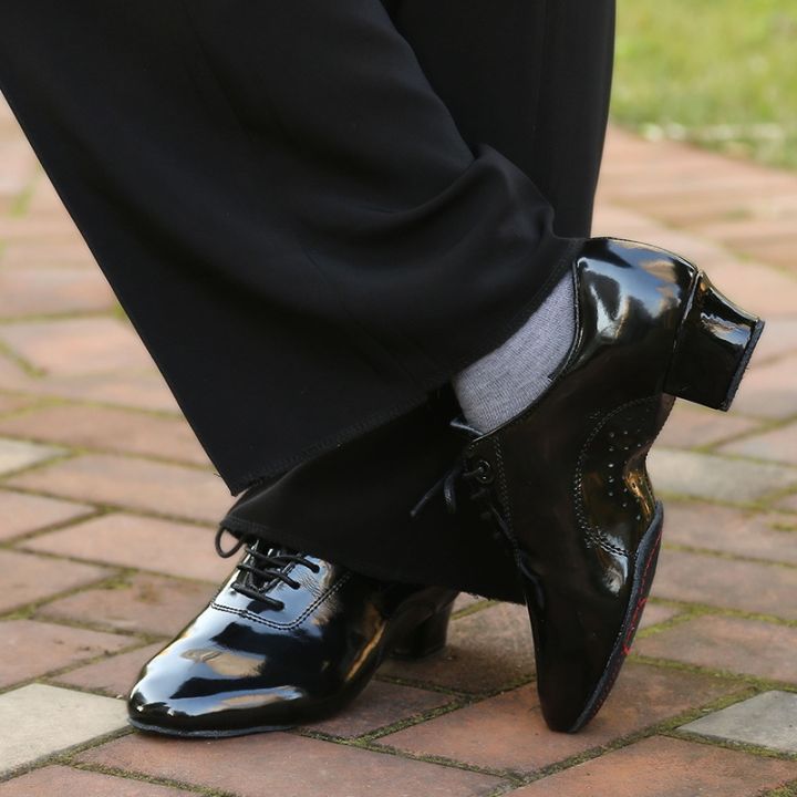 รองเท้าผ้าใบรองเท้าเต้นรำละตินสำหรับเด็กผู้ชาย-รองเท้ากีฬาเต้นแทงโก้งานบอลรูมแผ่นรองเท้านุ่มสบายละตินขนาด3-5ซม