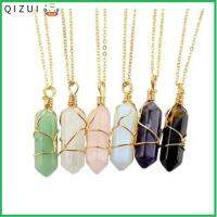 QIZUI เครื่องประดับ ไทเกอร์อาย ทรายสีฟ้า โรสควอตซ์ จี้หินพันลวด สร้อยคอคริสตัลทรงกระบอกหกเหลี่ยม หินธรรมชาติ