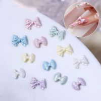 Winfly เสน่ห์เครื่องประดับ DIY นางเงือกเครื่องประดับเรซิ่นริบบิ้นโบว์เล็บที่มีสีสันผีเสื้อโบว์ตกแต่งศิลปะตกแต่งเล็บ