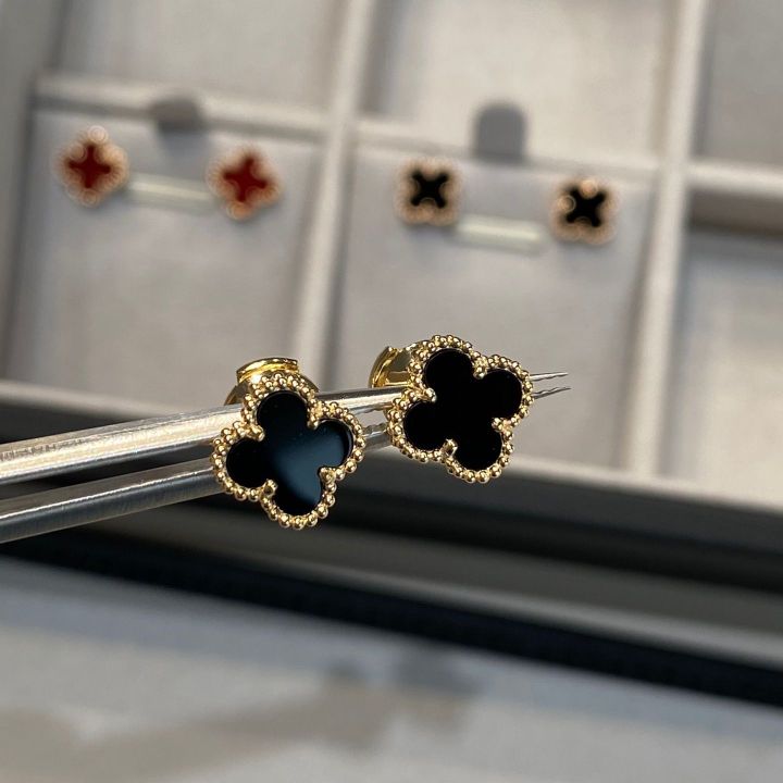 sweet-mini-four-leaf-clover-stud-earrings-earstuds-with-mother-of-pearl-malachite-carnelian-onyx-turquoise-18k-gold-plated-vgold-with-925-silvth