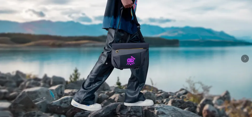 Divoom Sling Bag-V Customizable Pixel Art Fashion Design Outdoor