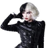 New CRUELLA De Vil Cosplay Wig Half White Half Black Short Curls Wavy Wigs Women Short Bangs Wig Cos Cruella Wig Prop