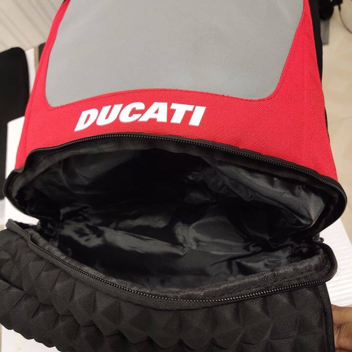 ducatiกระเป๋าเป้สะพายหลังลิขสิทธิ์แท้ดูคาติ-ขนาด28x48x15-cm-dct49-088